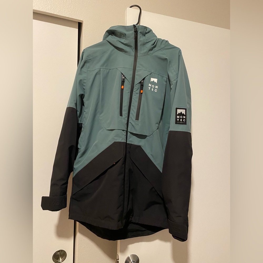 Montec Snowboard/Ski Jacket